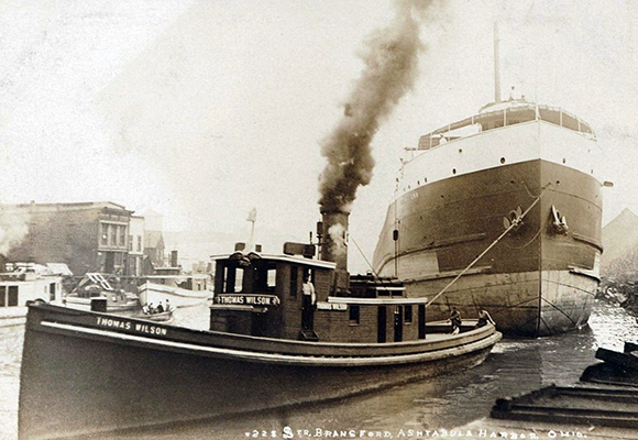 old time photo of a cruise ship