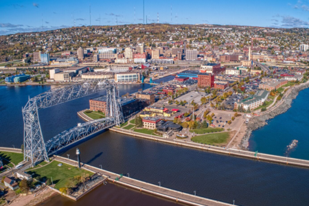 Wide shot of Duluth